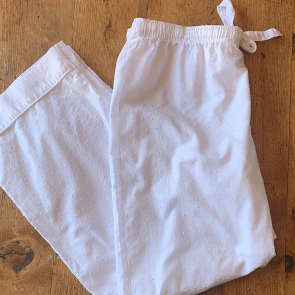 Victoria's Secret White Eyelet Fabric - Picture 1 of 16